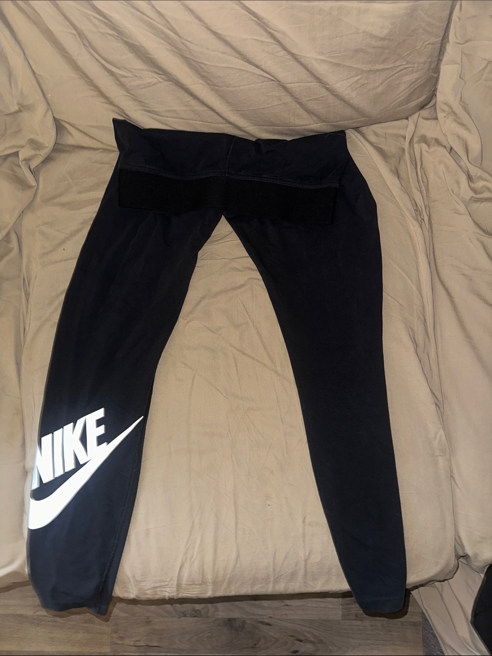 Nike Women’s Black Logo Leggings